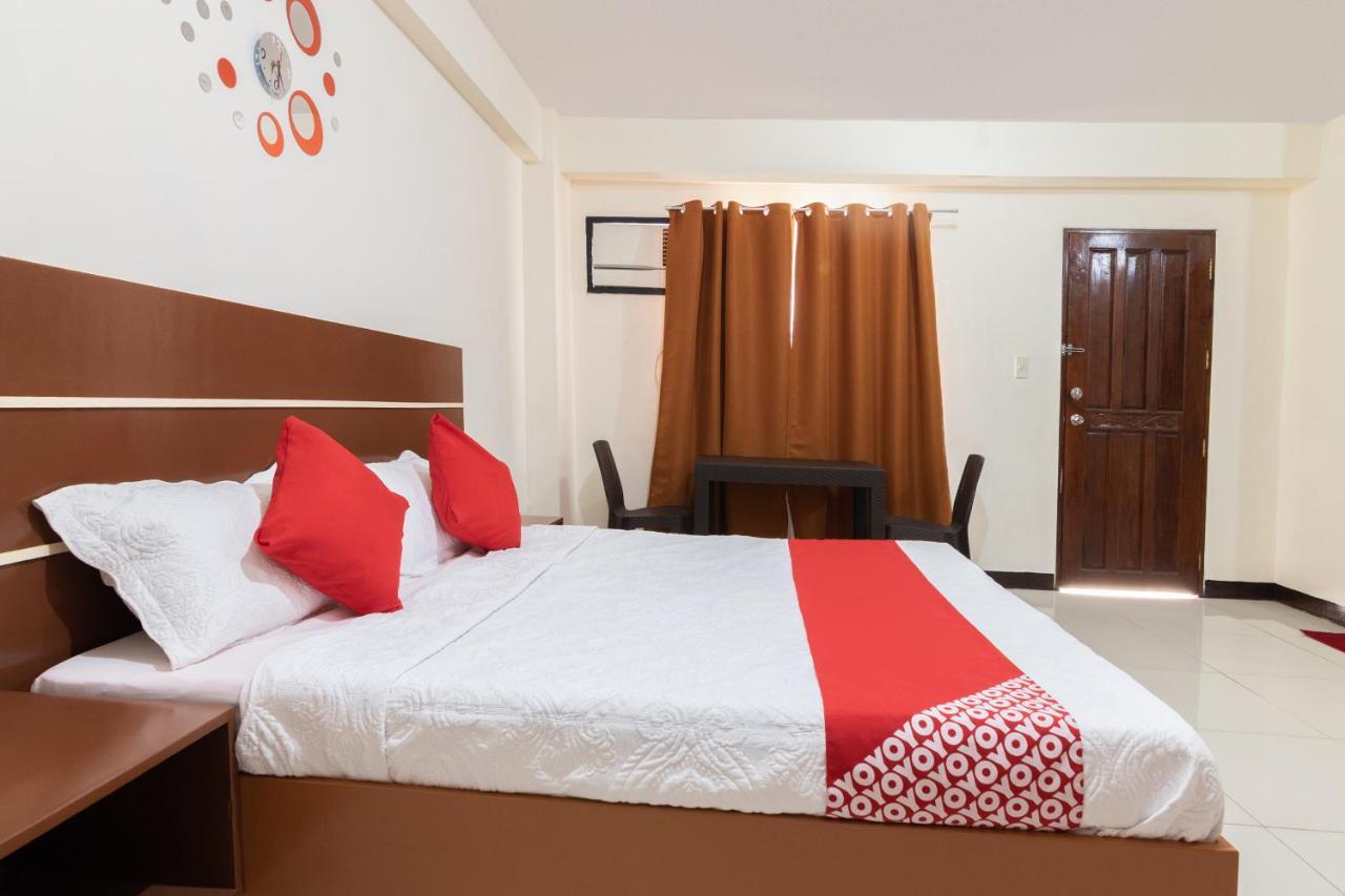 Oyo 578 Red Velvet Suites Μανίλα Εξωτερικό φωτογραφία