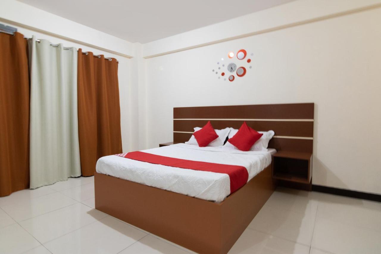 Oyo 578 Red Velvet Suites Μανίλα Εξωτερικό φωτογραφία
