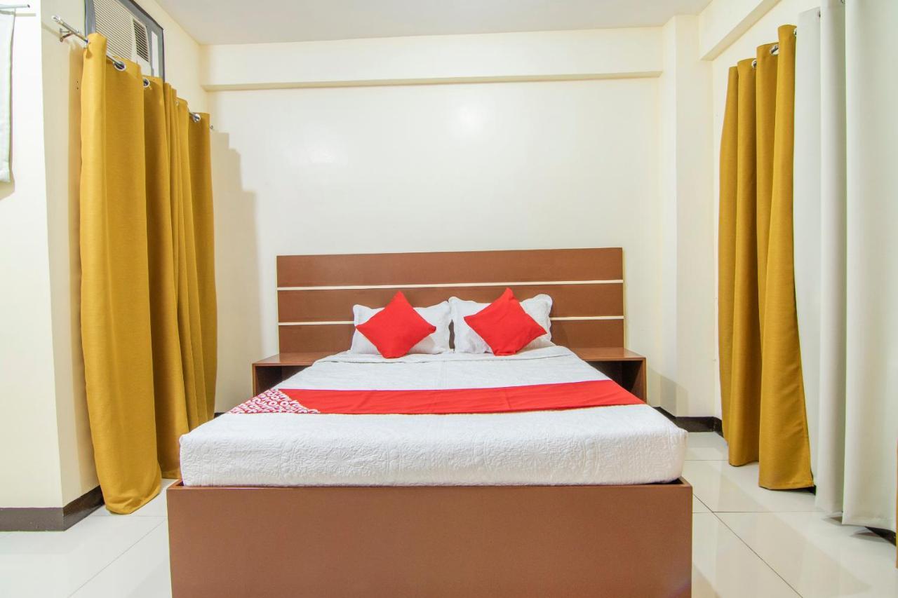 Oyo 578 Red Velvet Suites Μανίλα Εξωτερικό φωτογραφία