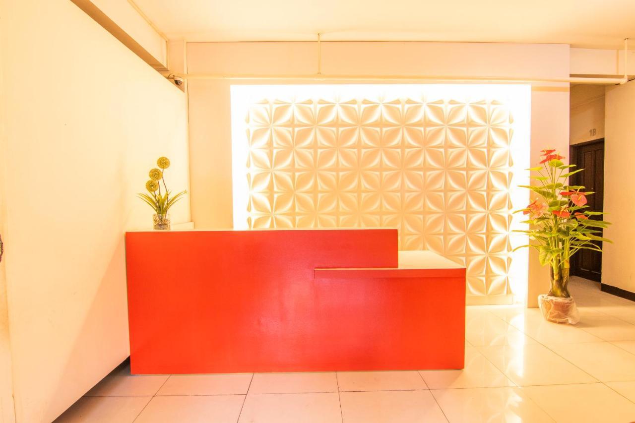 Oyo 578 Red Velvet Suites Μανίλα Εξωτερικό φωτογραφία
